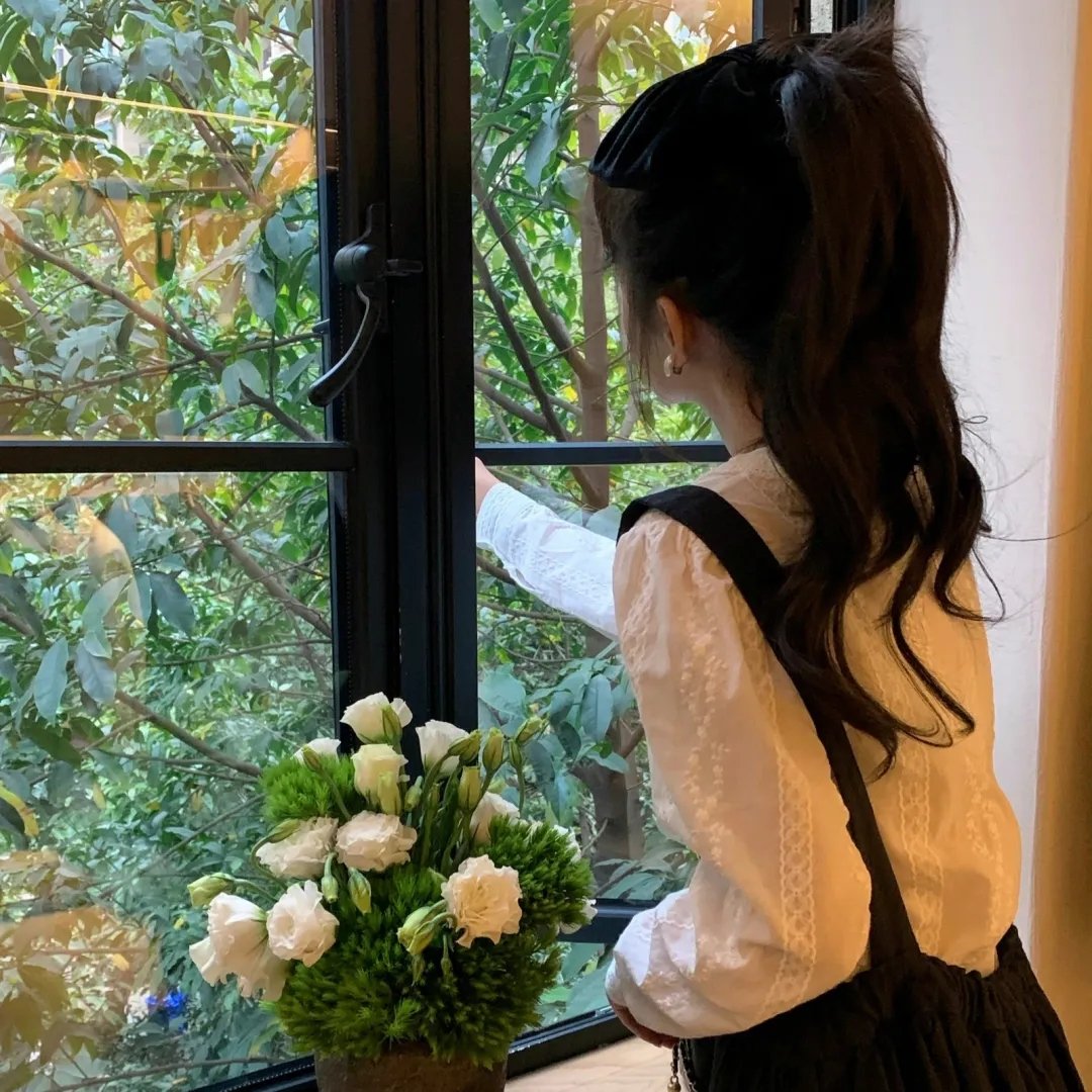 维琴河第一季 海报